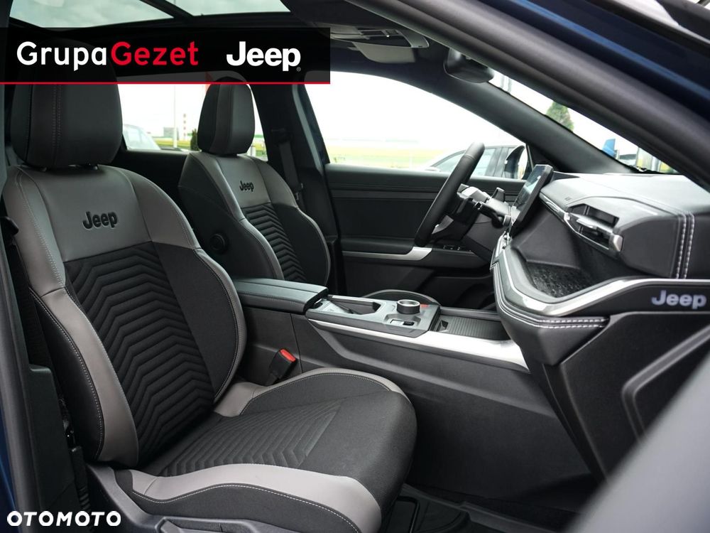 Jeep Compass - 10