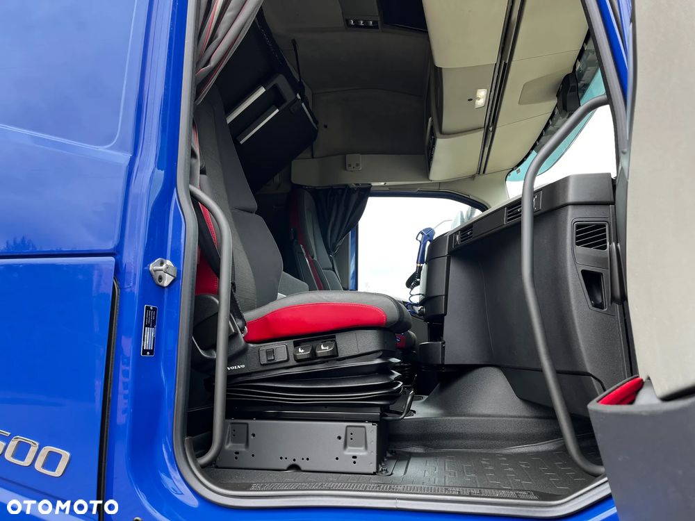 Volvo FH 500 EURO 6 / SPROWADZONY/ SERWISOWANY/KLIMA POSTOJOWA/DWA ZBIORNIKI - 18