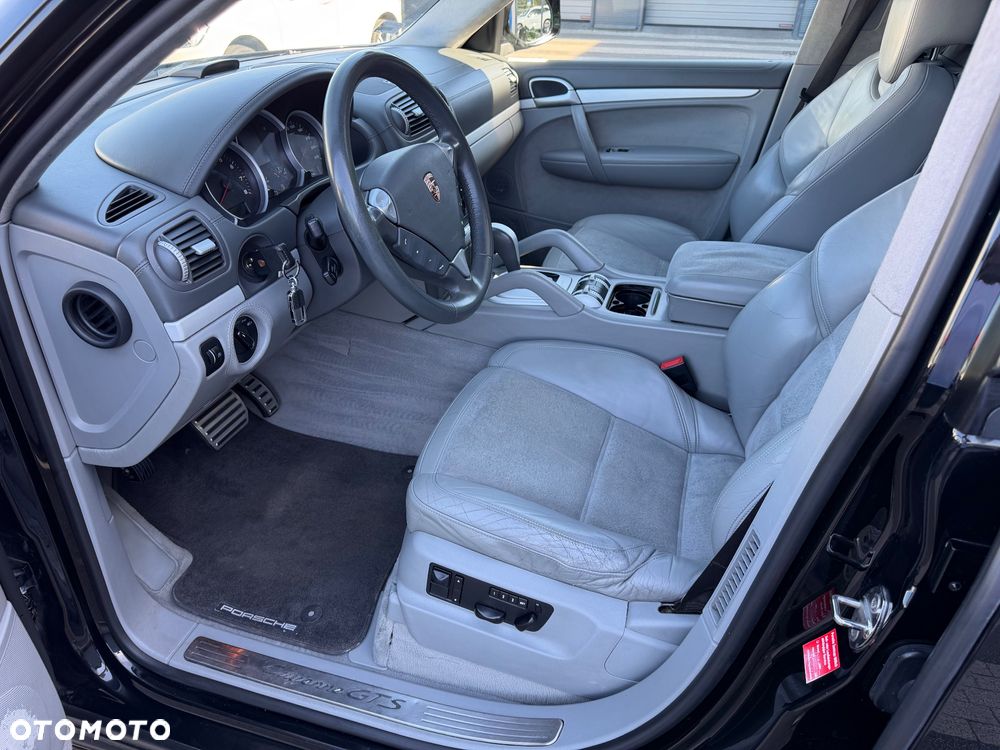 Porsche Cayenne Tiptronic S GTS - 9
