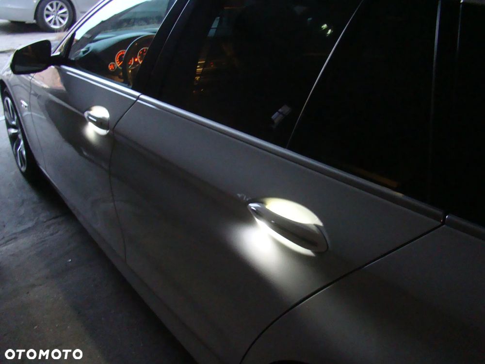 BMW Seria 5 525d xDrive Sport-Aut Modern Line - 27