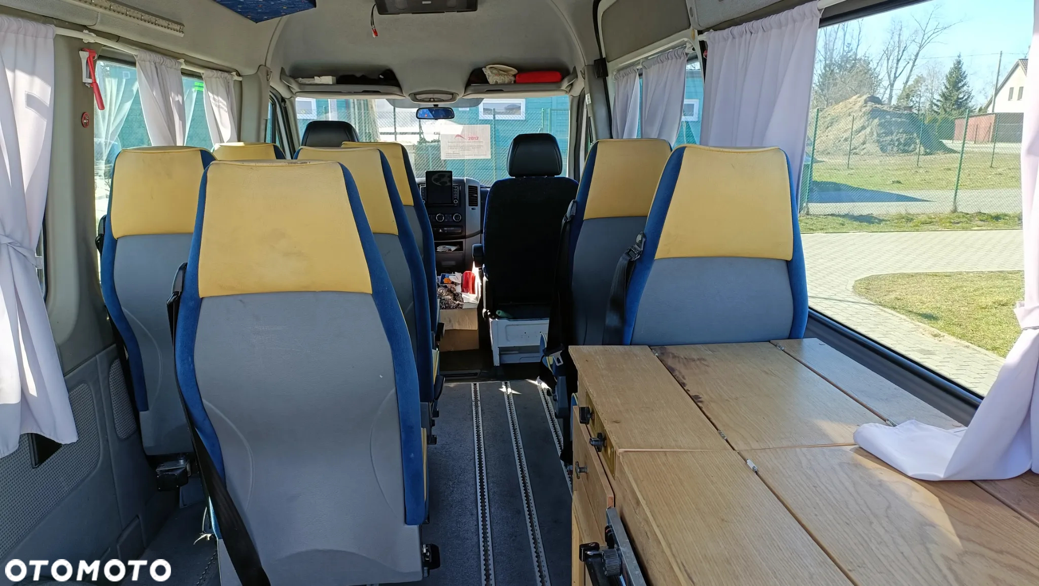 Mercedes-Benz Sprinter - 10