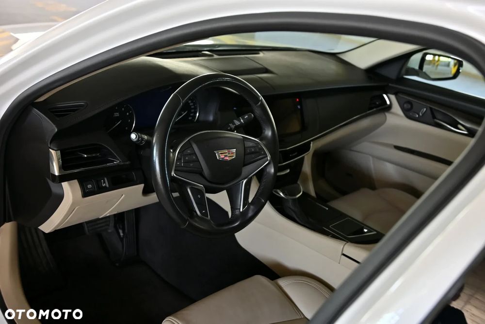 Cadillac CT6 - 17