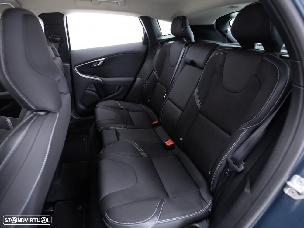 Volvo V40 - 10
