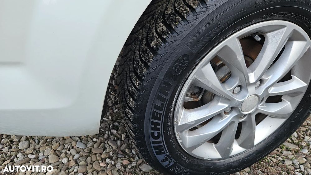 Ford Mondeo 1.8 TDCi Trend - 11