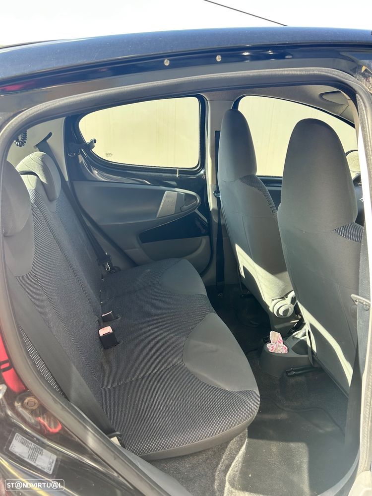 Peugeot 107 1.0 Trendy - 11