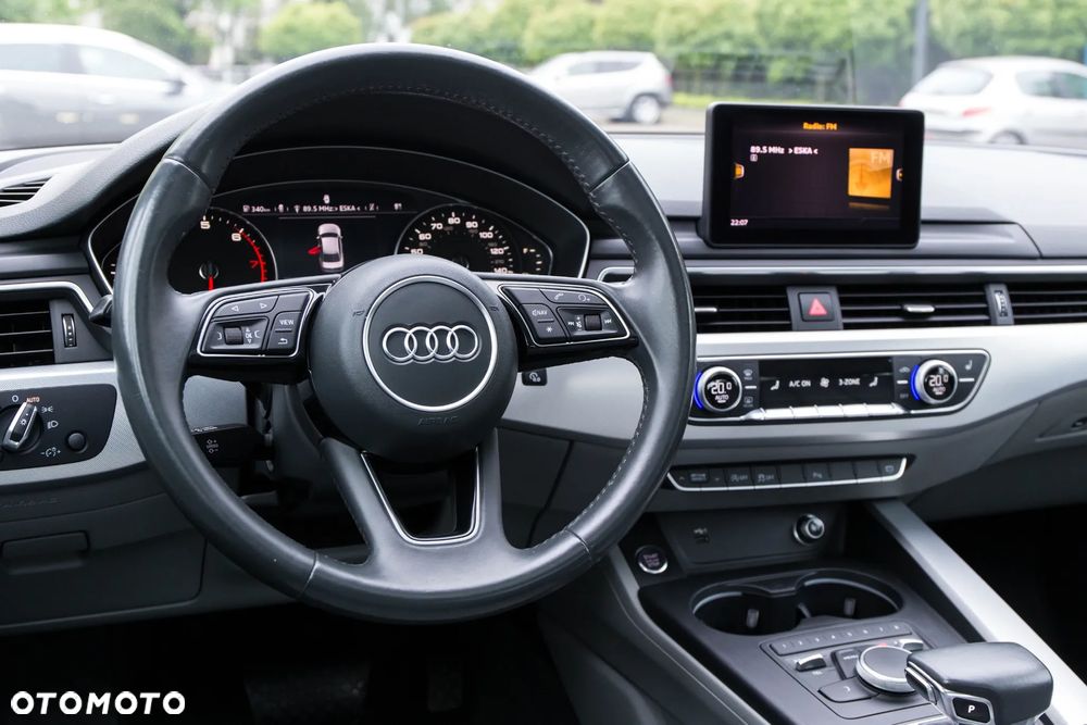 Audi A4 Limousine 2.0 TFSI ultra S tronic - 15