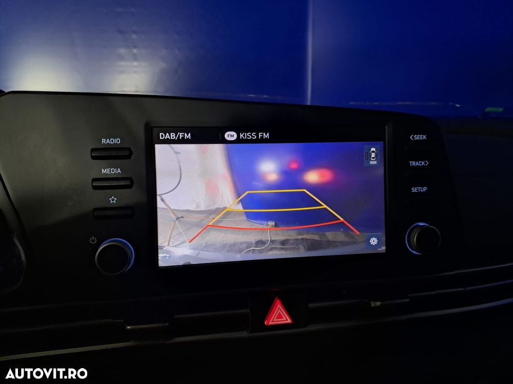 Hyundai Elantra - 20