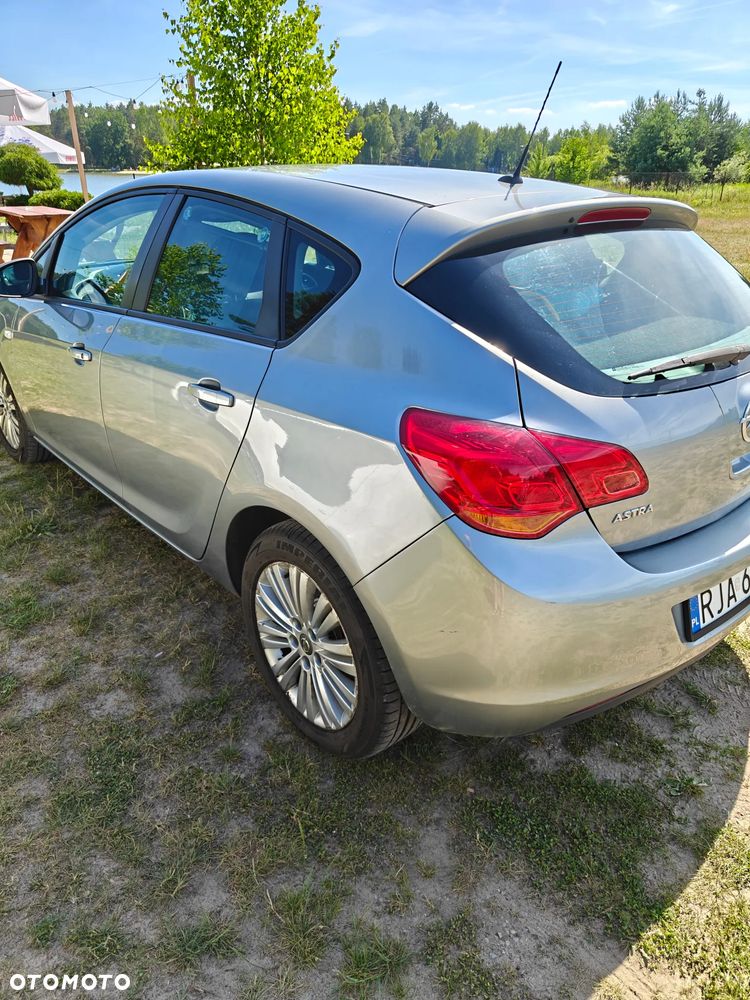 Opel Astra 1.7 CDTI - 2