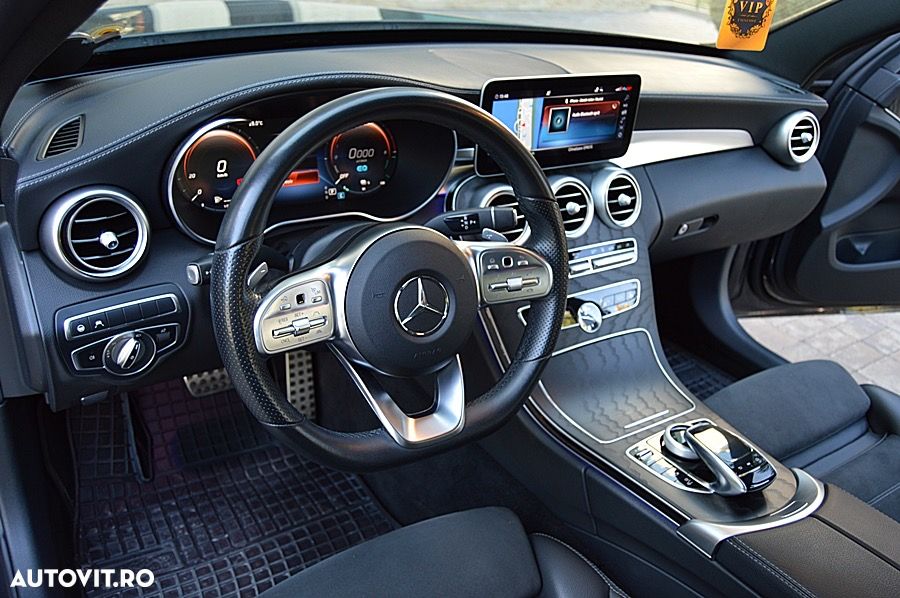 Mercedes-Benz C 300 e 4MATIC 9G-TRONIC AMG Line - 18