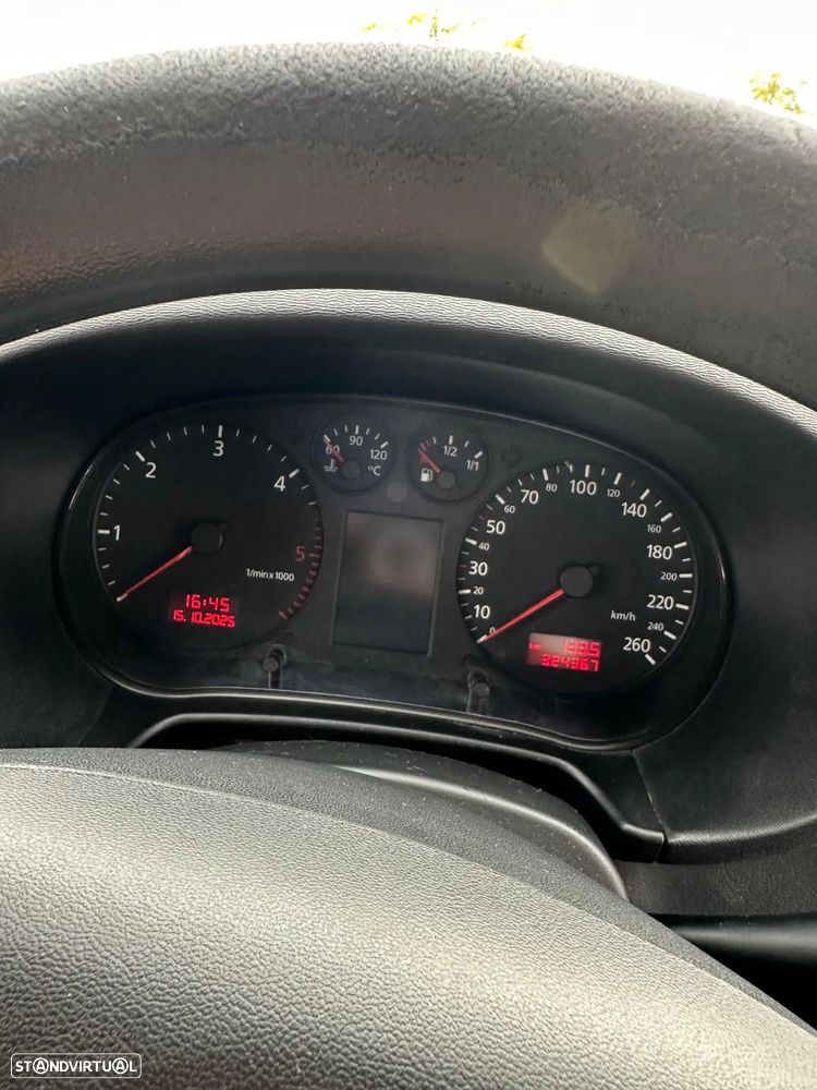 Audi A3 1.9 TDI Ambiente - 5