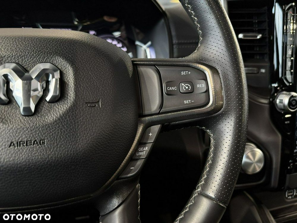 Dodge RAM - 22