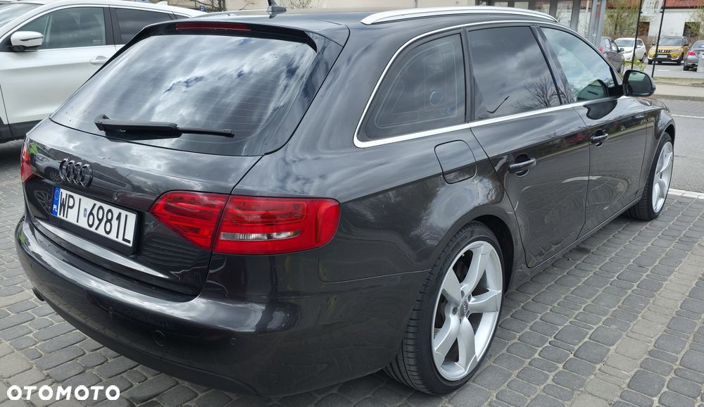 Audi A4 Avant - 4