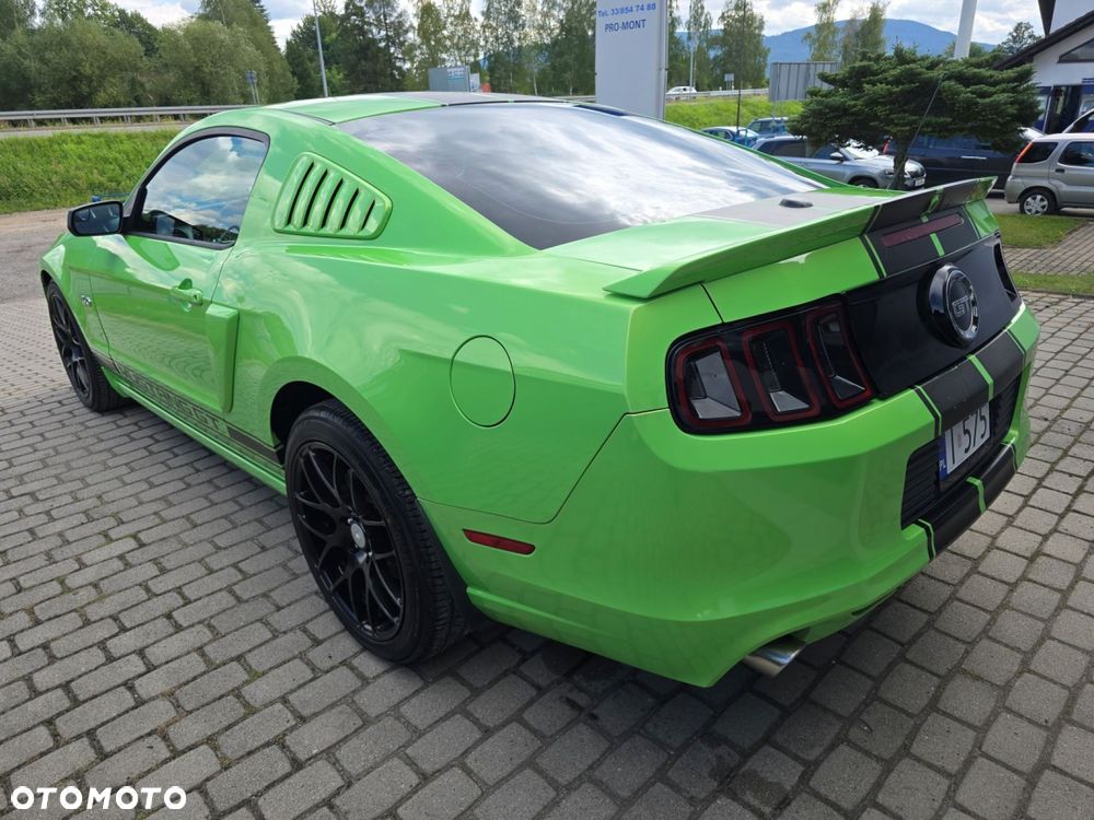 Ford Mustang - 6