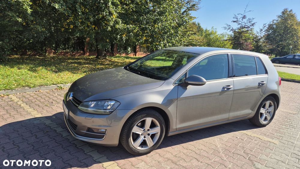 Volkswagen Golf - 8