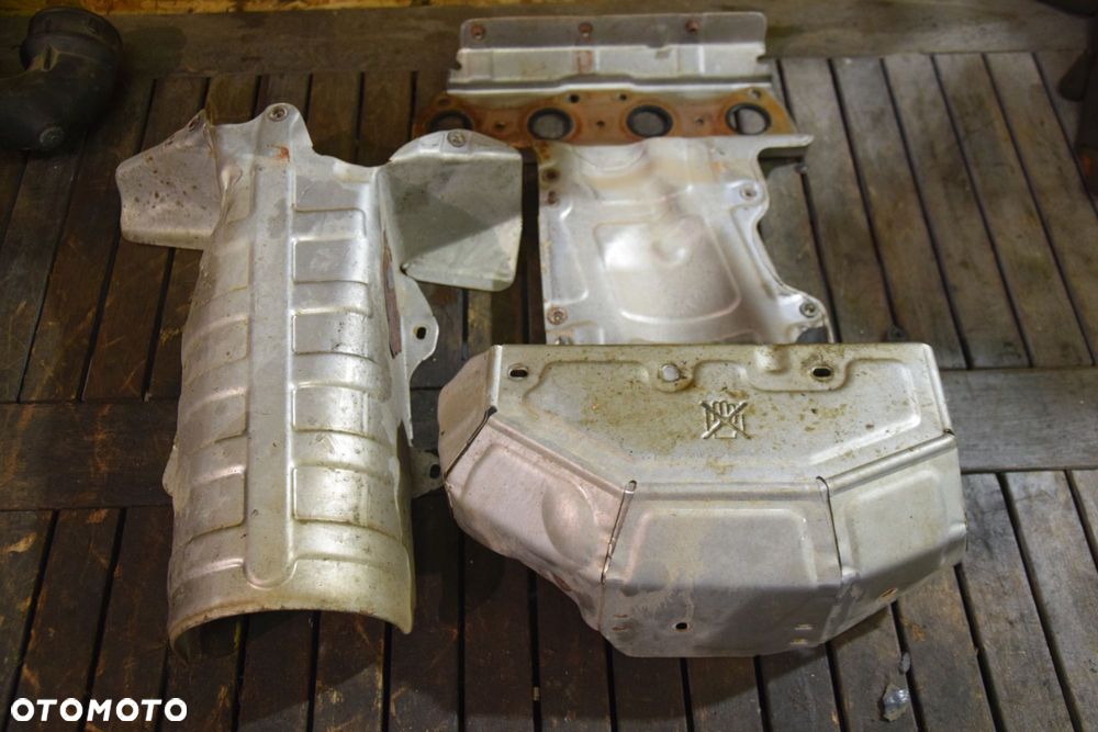 Osłona osłony katalizatora KOMPLET 1.4 1.6 VTi Peugeot 207 307 Citroen C3 C4 - 1