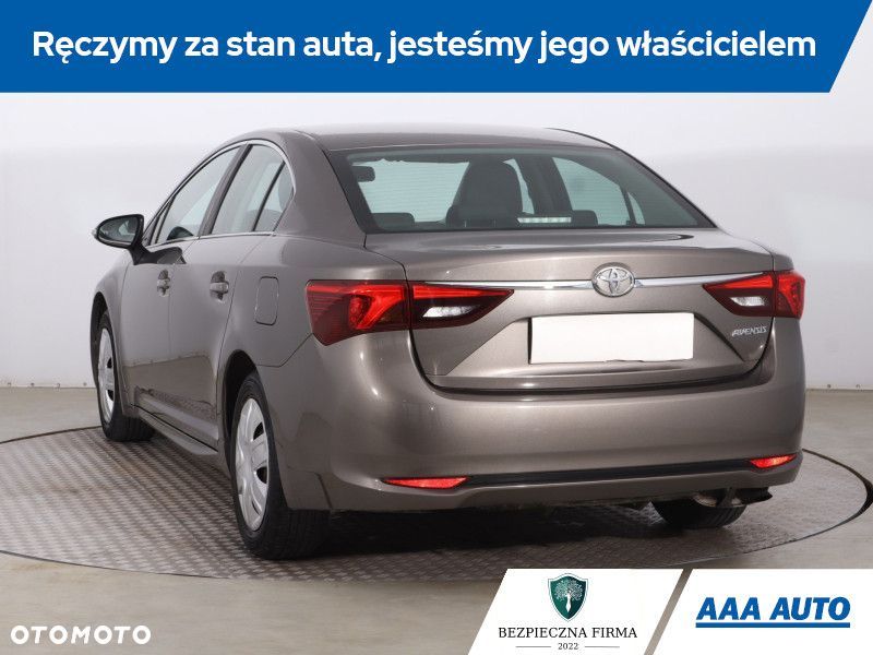Toyota Avensis - 6