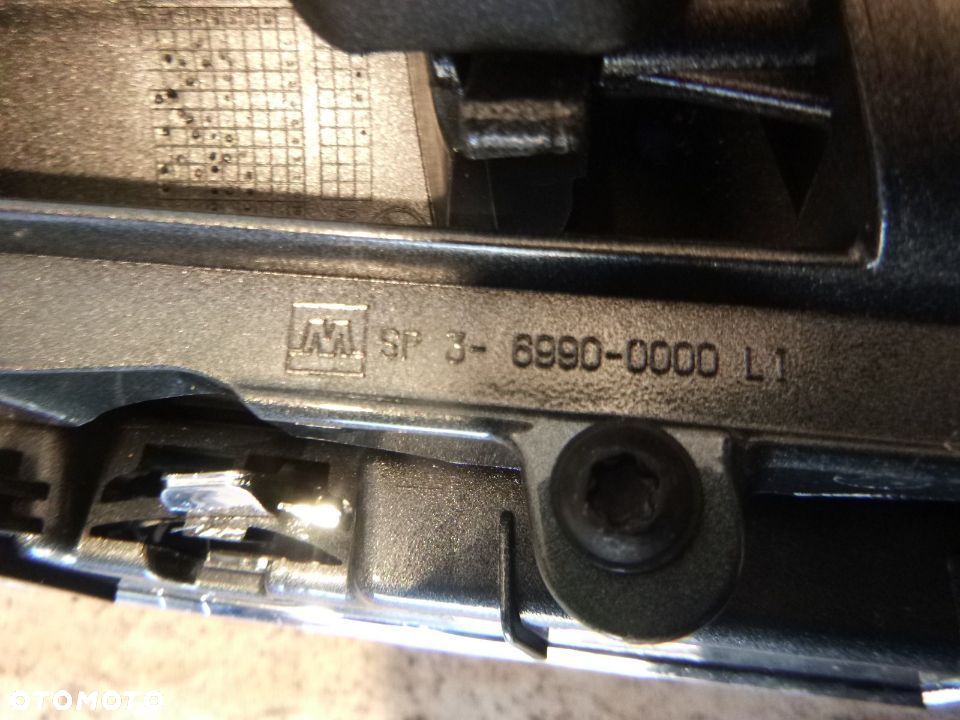 mercedes eqc 21r- grill atrapa a293 w293 a2938880200 - 8