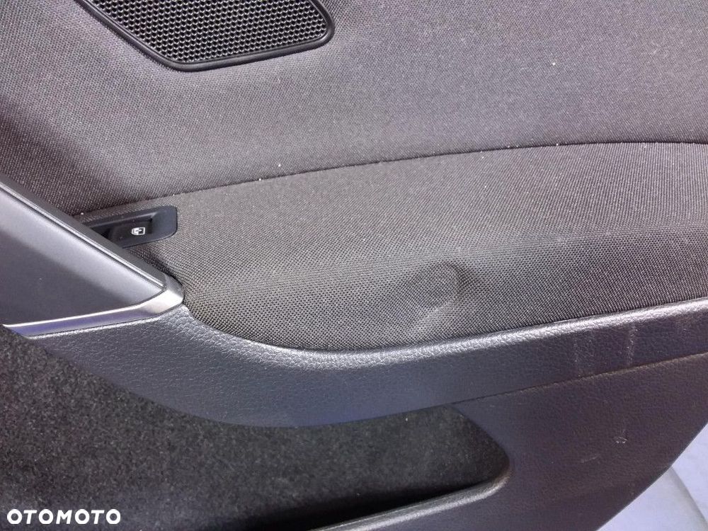 VW GOLF VII HB TAPICERKA BOCZEK DRZWI TYŁ PRAWY - 5