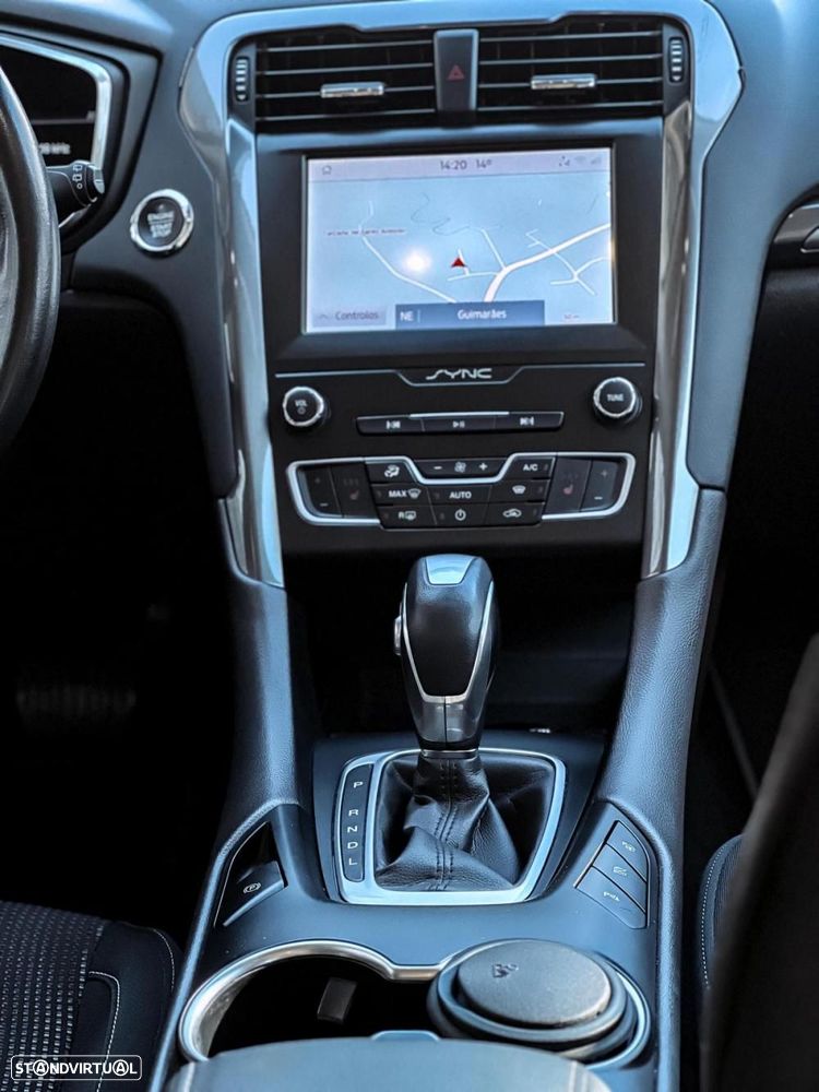 Ford Mondeo SW 2.0 HEV Titanium - 9