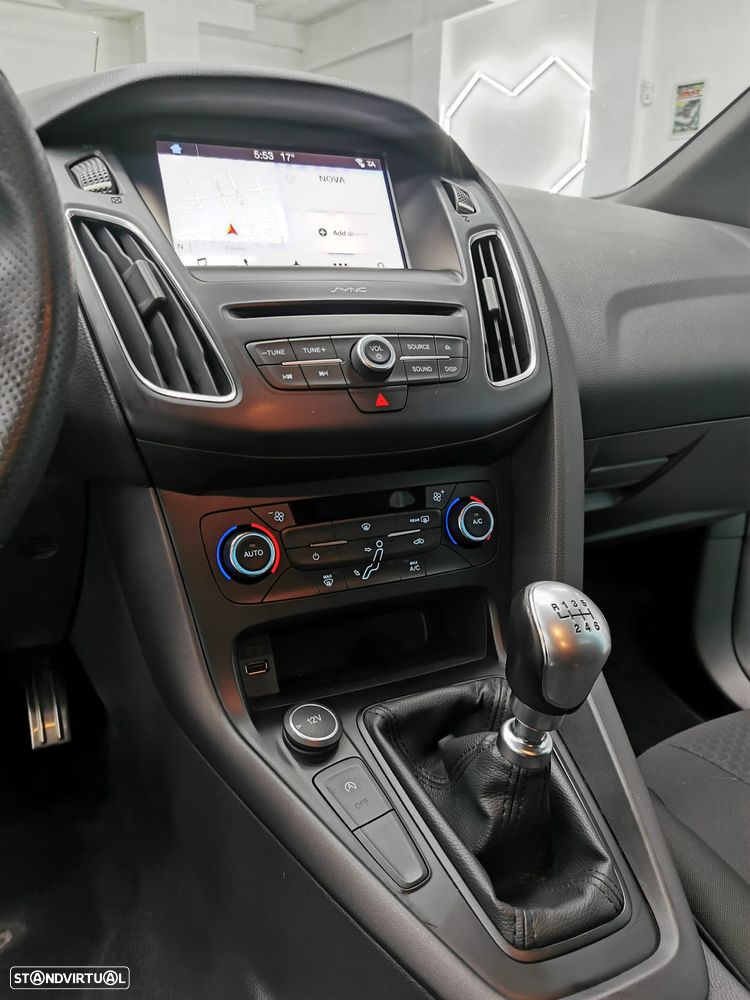 Ford Focus 1.0 EcoBoost ST-Line - 6