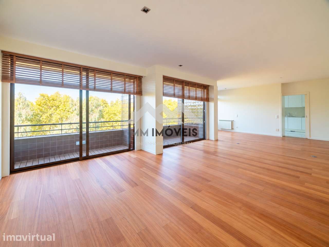 Apartamento T3 | Arrendamento | Parque da Cidade | Varanda | Garagem - Grande imagem: 4/38