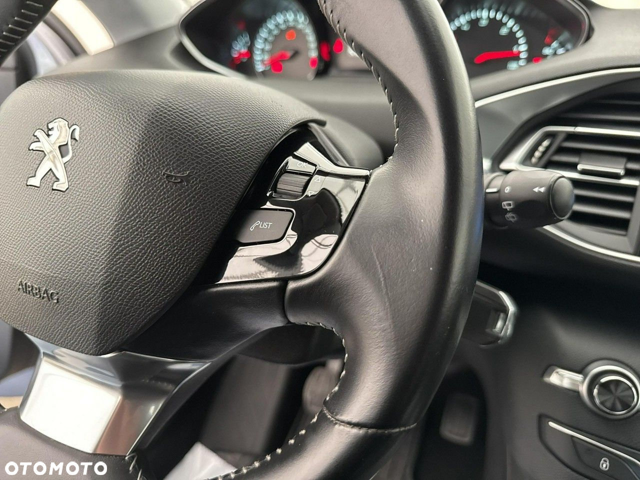 Peugeot 308 1.5 BlueHDi Active S&S - 22