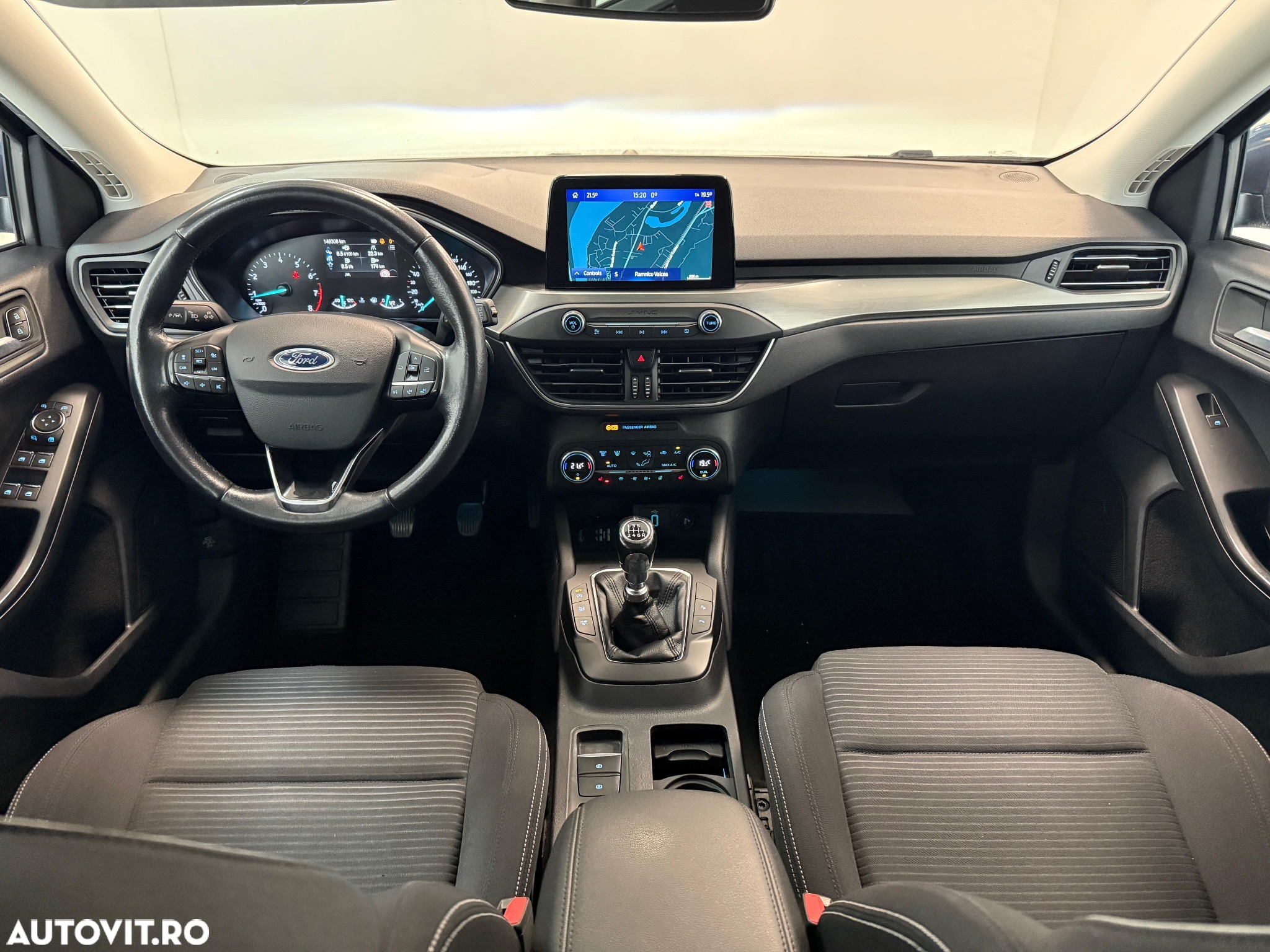 Ford Focus 1.0 EcoBoost MHEV Titanium - 10