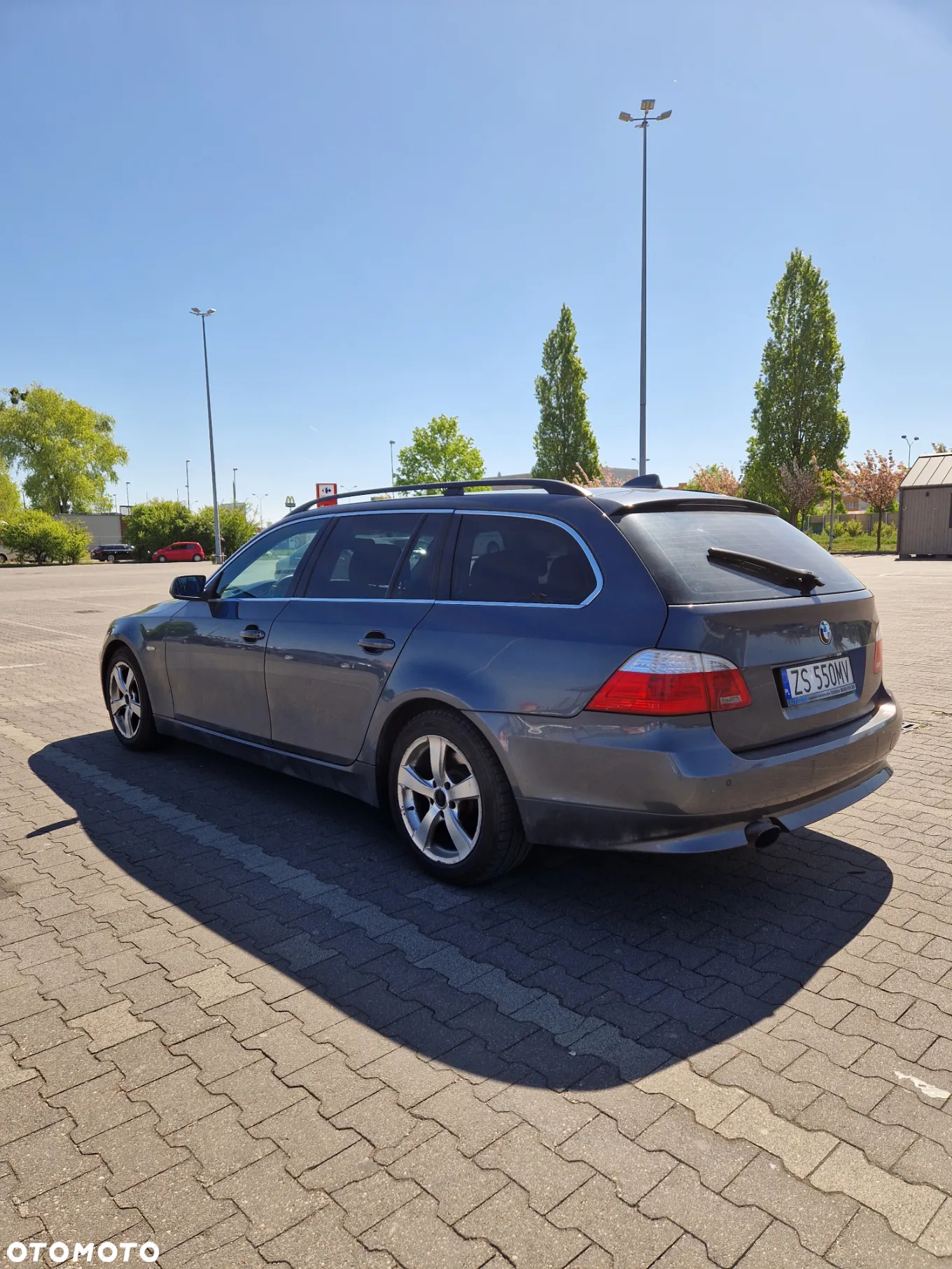 BMW Seria 5 520i - 7