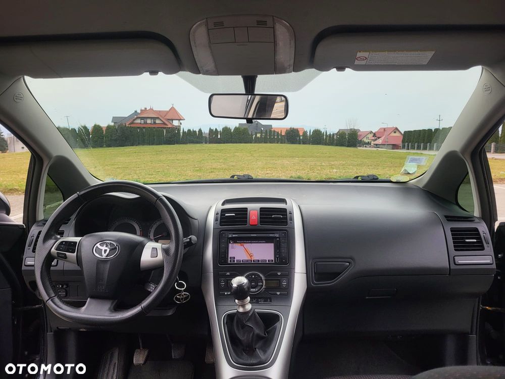 Toyota Auris 2.0 D-4D Prestige - 17