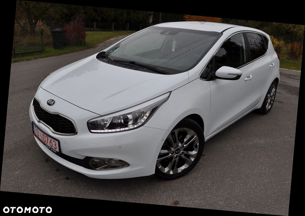 Kia Ceed 2012 photo 3