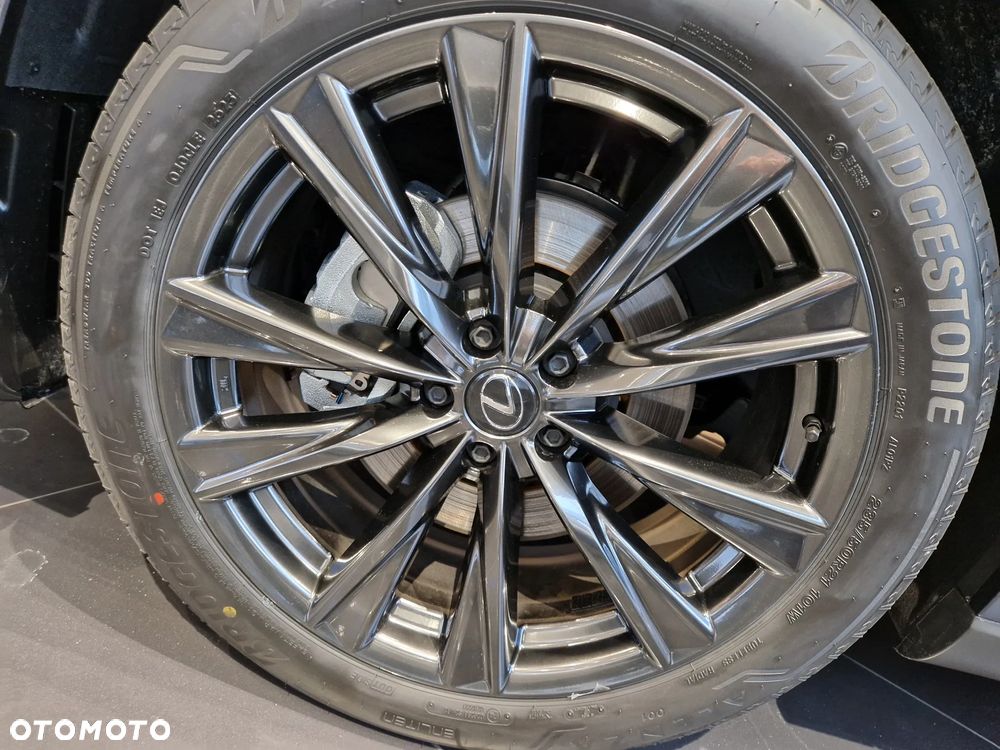 Lexus RX 350h F Sport Design - 23