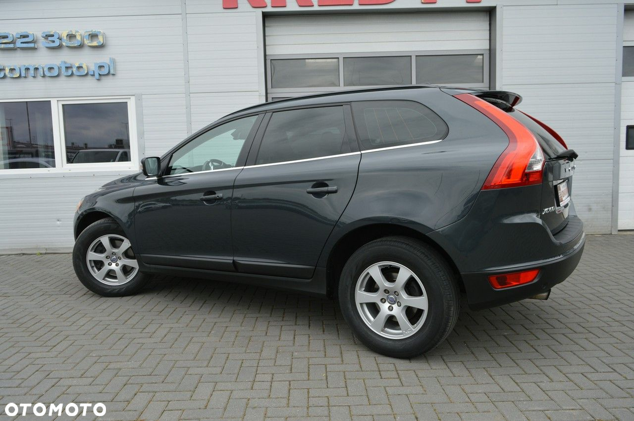 Volvo XC 60 D4 Geartronic Momentum - 9