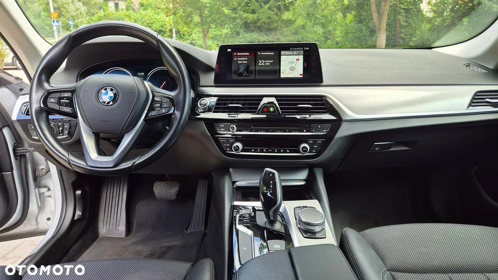 BMW Seria 5 520d Efficient Dynamics Edition Sport Line - 9