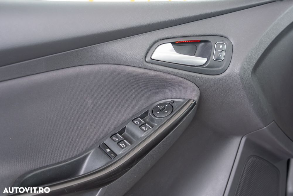 Ford Focus 1.5 EcoBoost Start-Stopp-System Sport - 19