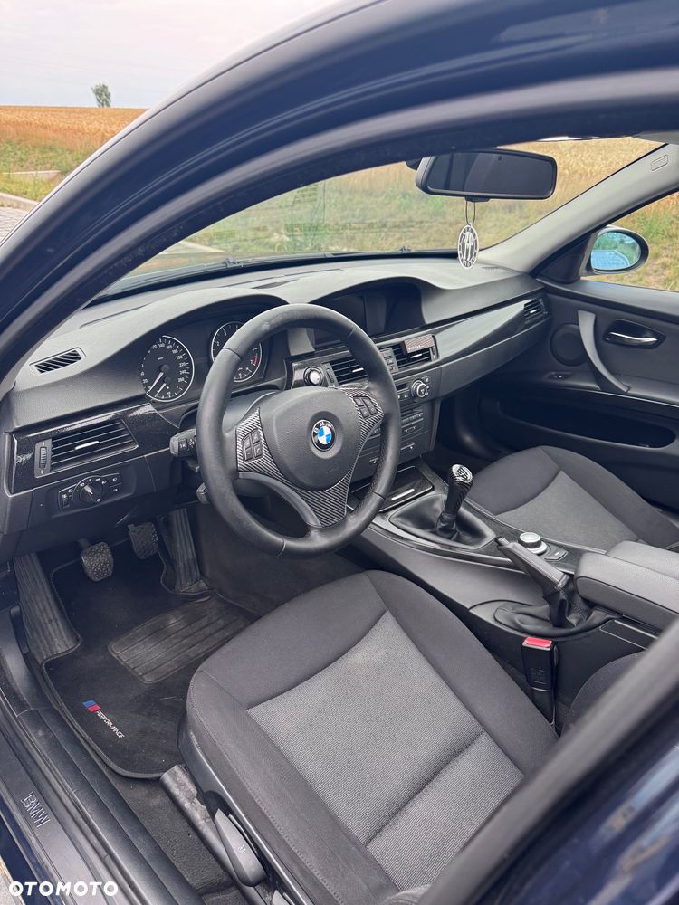 BMW Seria 3 - 18