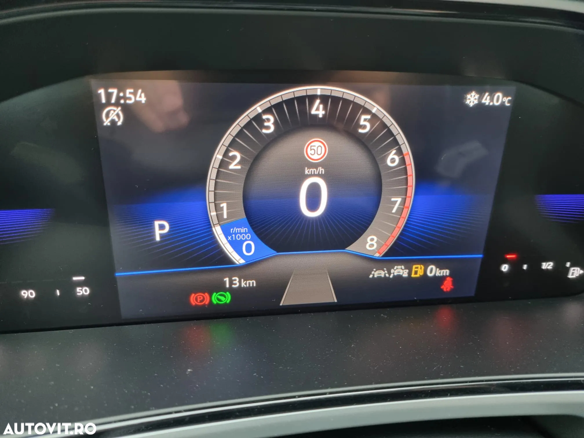 Volkswagen T-ROC 1.5 TSI DSG Advanced - 21