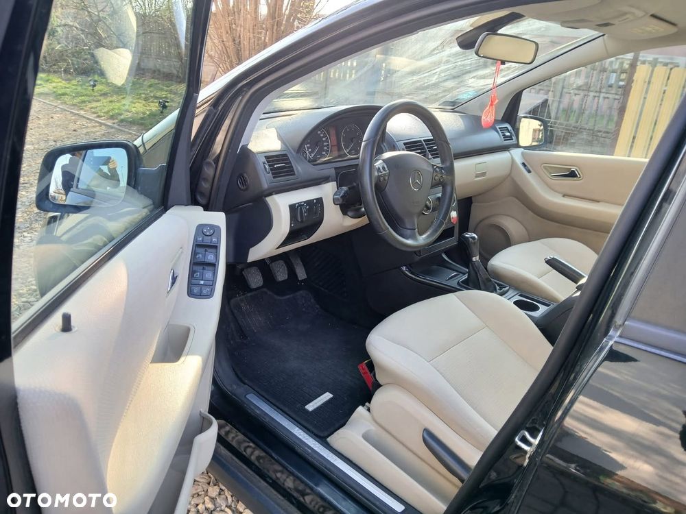 Mercedes-Benz Klasa A 160 BlueEfficiency - 12