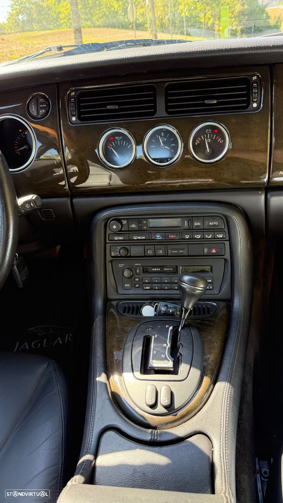 Jaguar XK XK8 4.0 Coupé Sport - 14