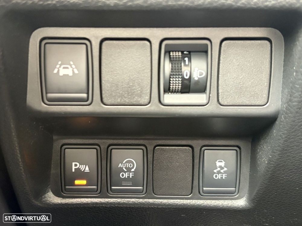 Nissan Qashqai 1.5 dCi N-Connecta - 8