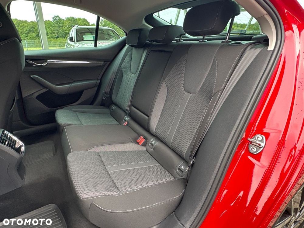 Skoda Octavia 1.5 TSI ACT Style - 25