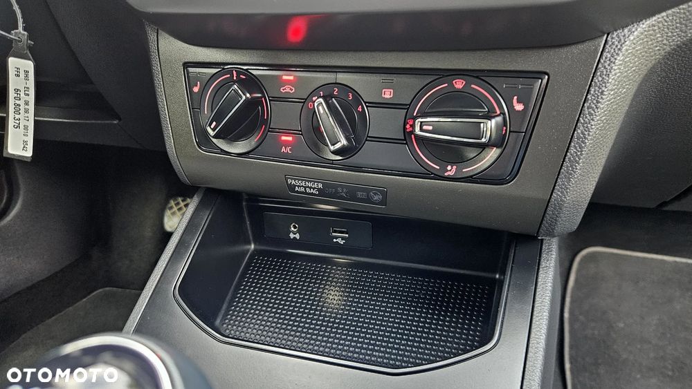 Seat Ibiza 1.0 TSI S&S Road Edition - 32