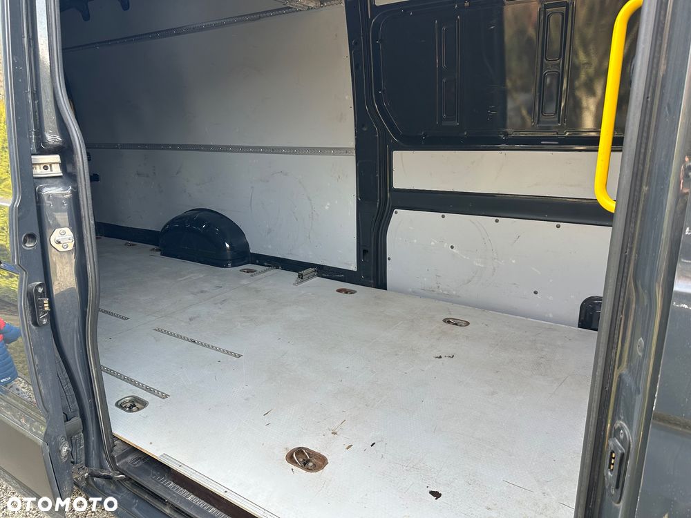 Volkswagen Crafter - 10