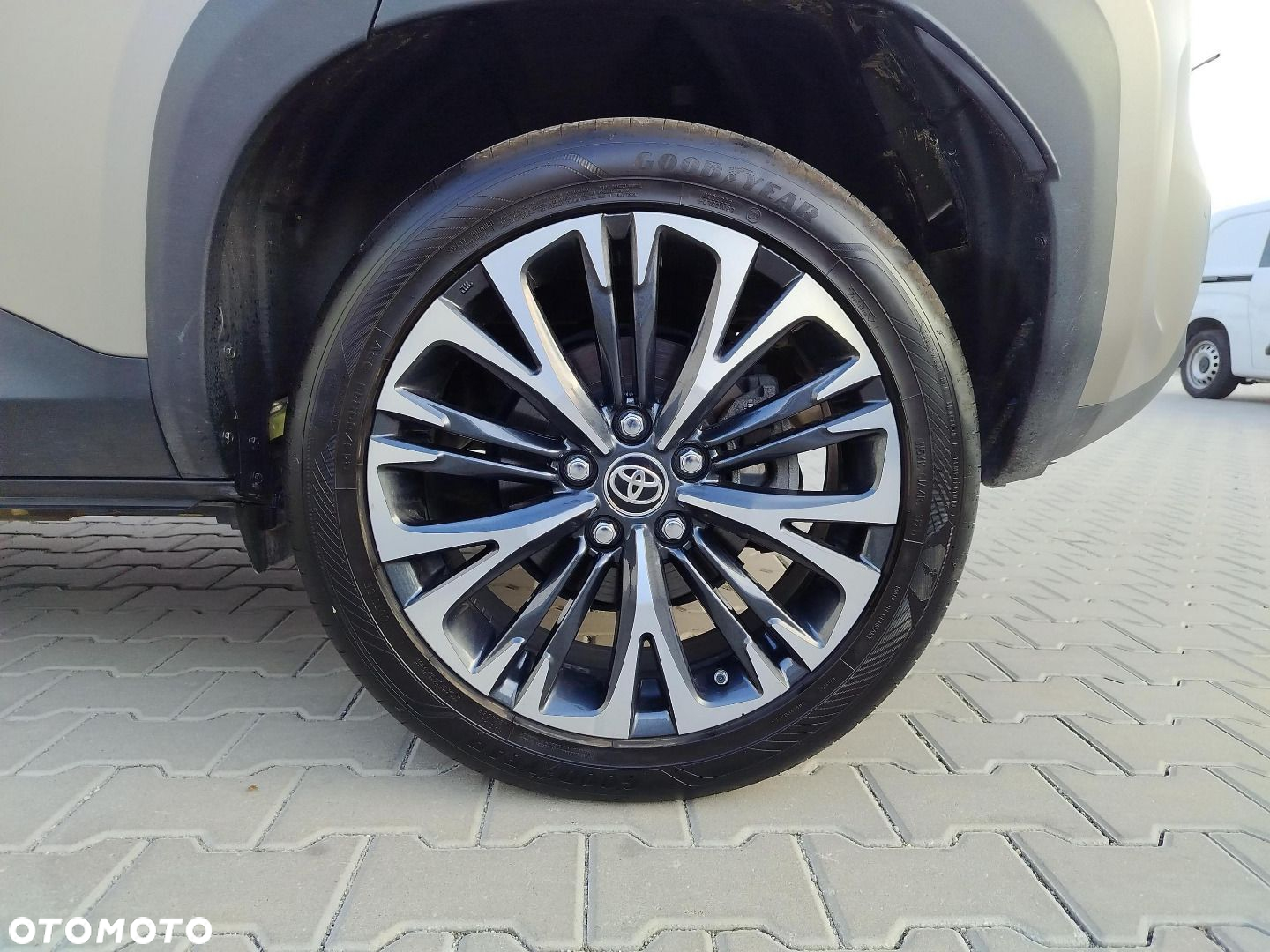 Toyota Yaris Cross - 17