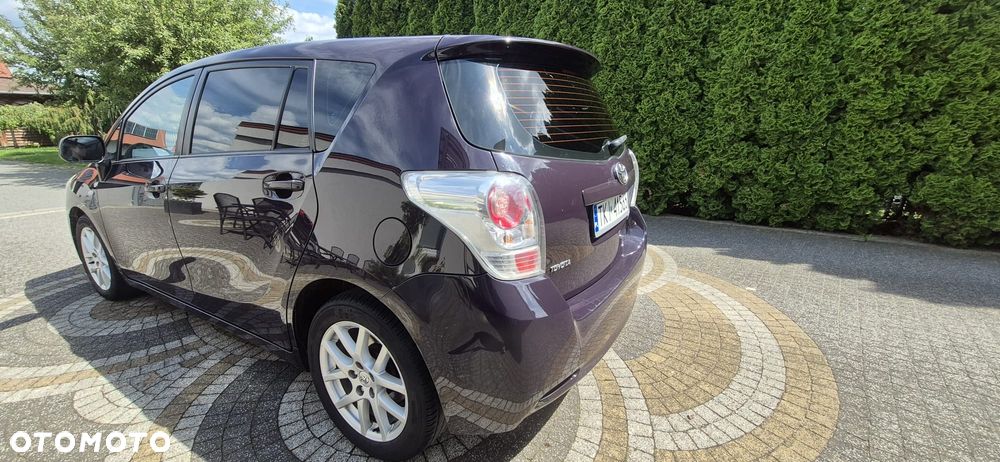 Toyota Verso - 4