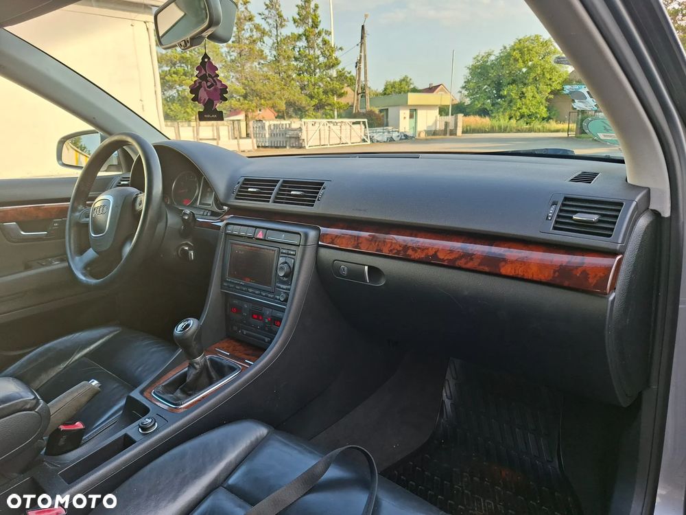 Audi A4 Limousine 1.8T - 12