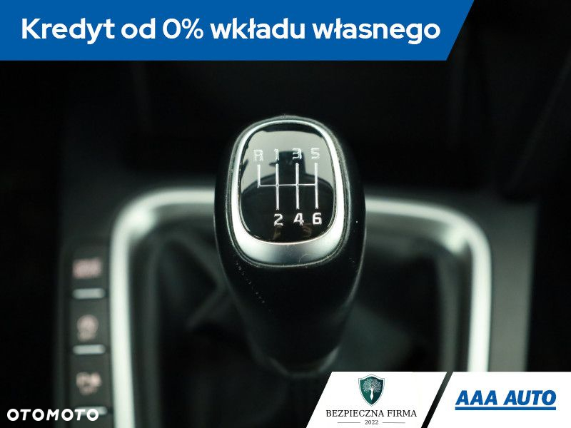 Kia Ceed - 13