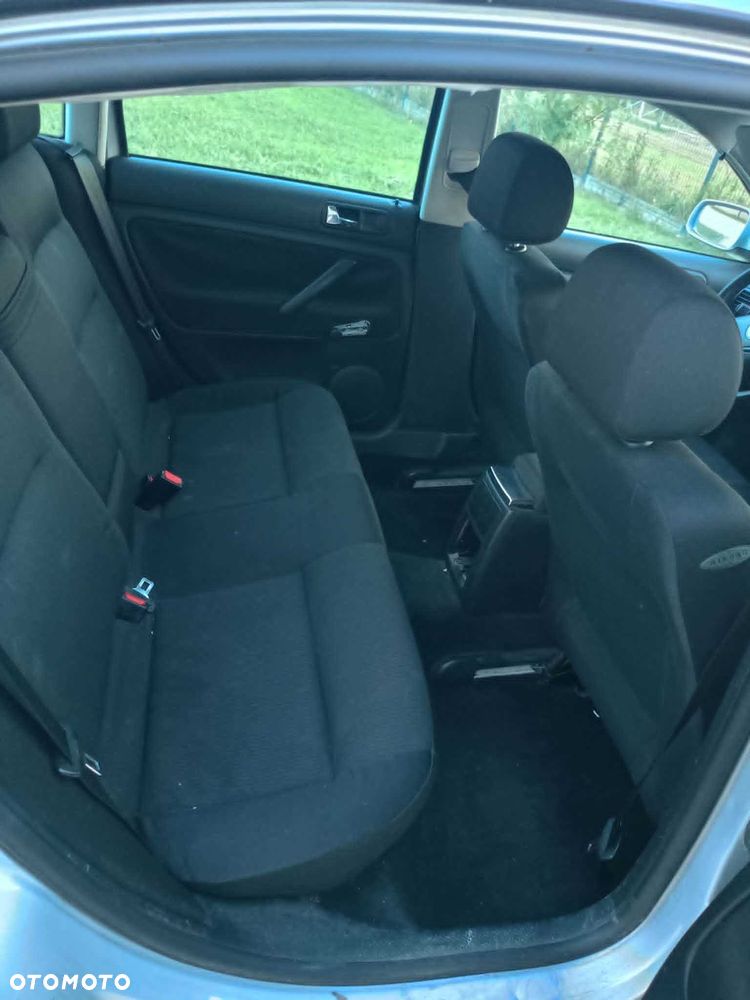 Volkswagen Passat - 5