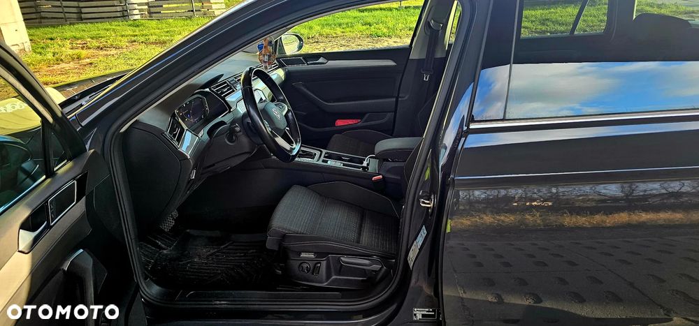 Volkswagen Passat 2.0 TDI EVO Business DSG - 27