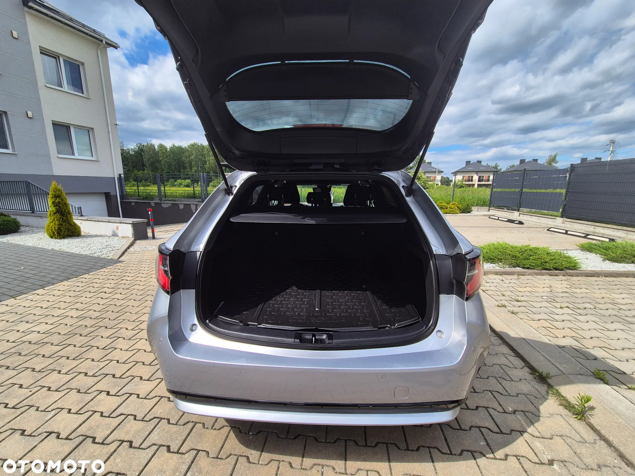 Toyota Corolla 1.8 Hybrid Comfort - 16