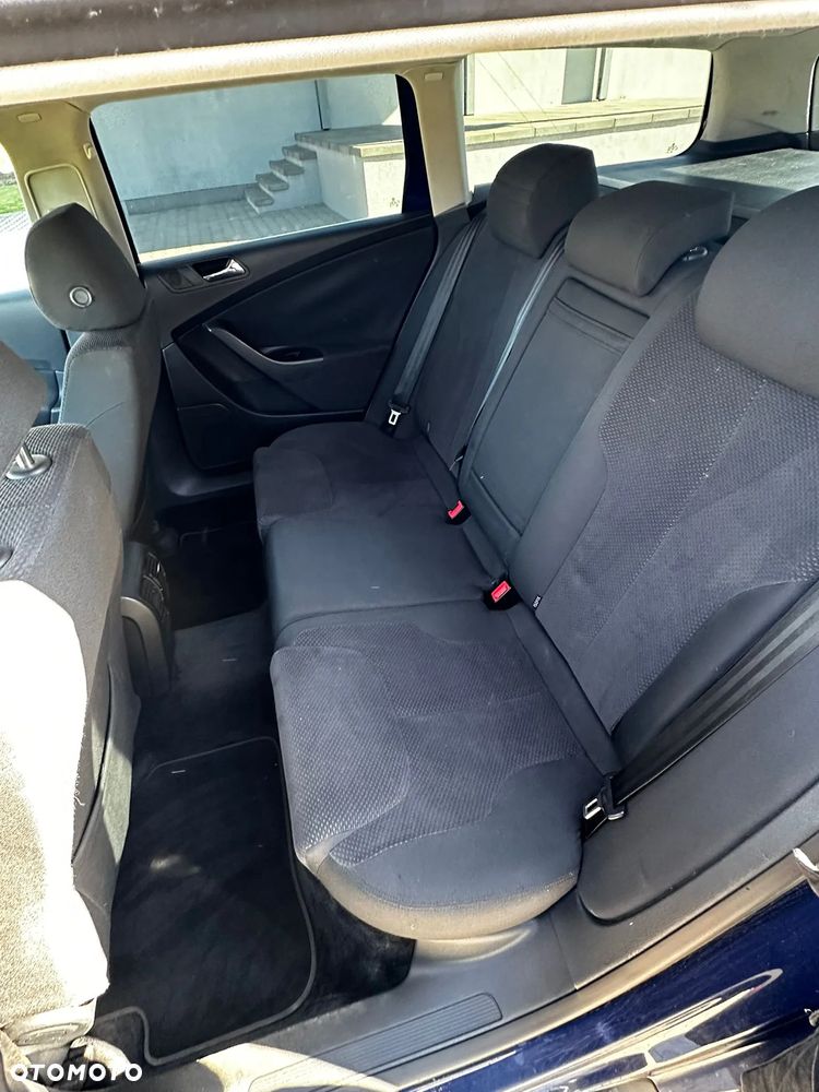 Volkswagen Passat - 6